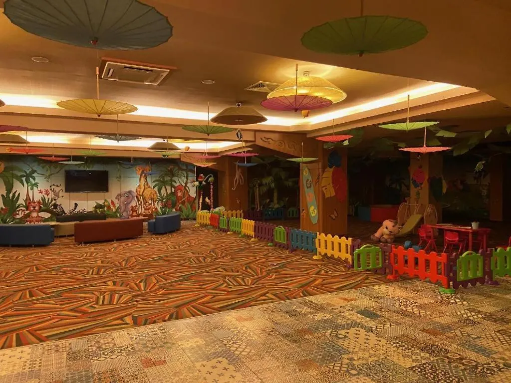 Elephant Vibe Rin Grand Hotel Bucharest 0*,