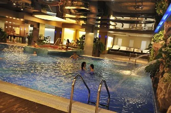 아파트 Elephant Vibe Rin Grand Hotel 부쿠레슈티 루마니아